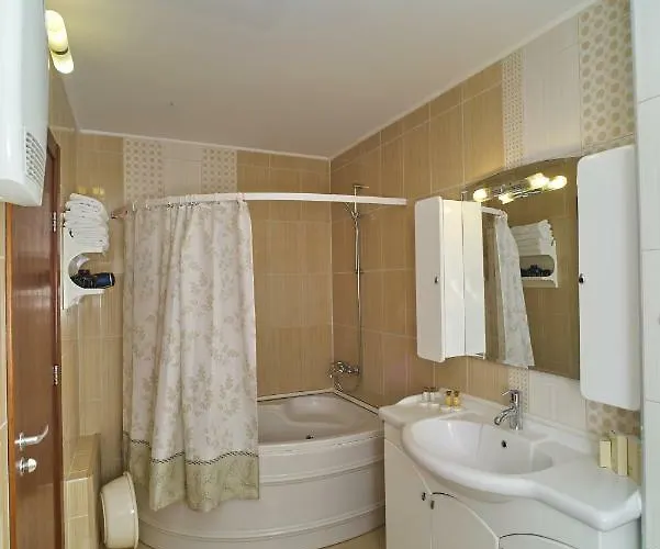 Sea Panorama * غولدن ساندز