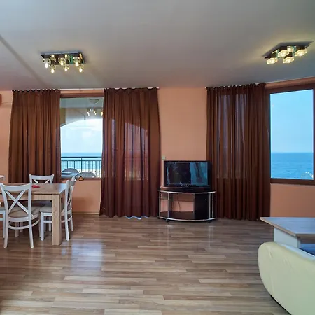 Апартамент Sea Panorama Златни пясъци